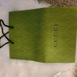 Gucci shopping bag